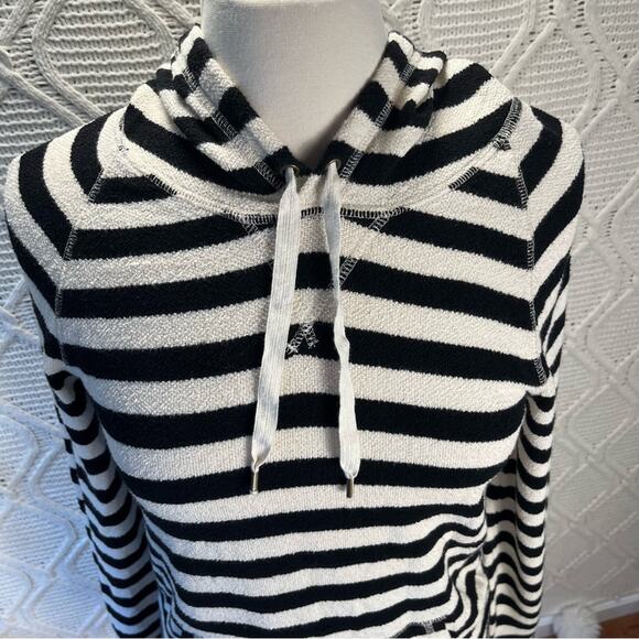 J.CREW | Black & Cream Striped Long Raglan Sleeve Pullover Textured Hoodie - Picture 2 of 8
